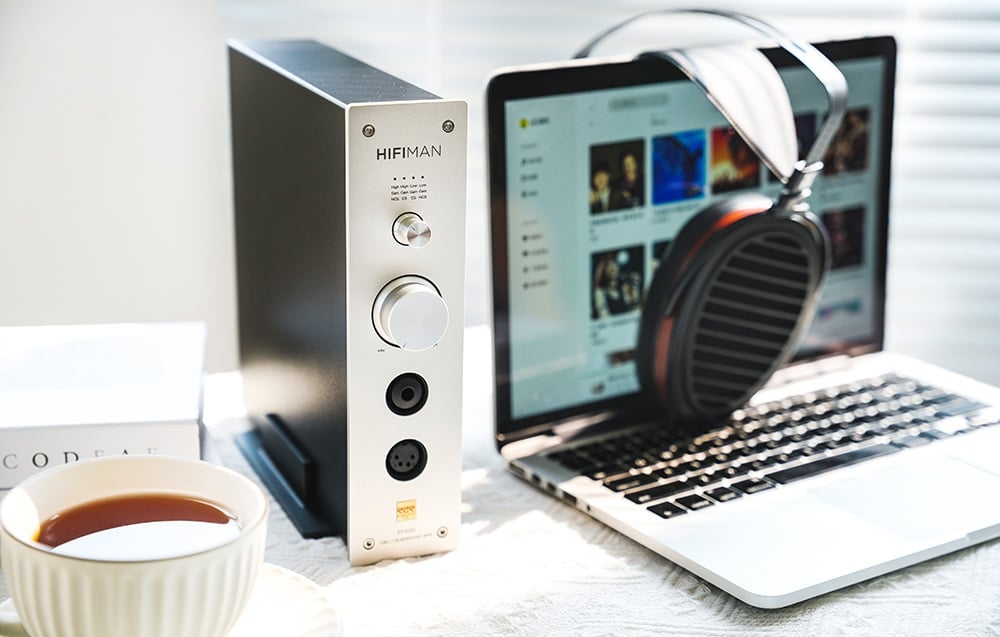 HiFiMAN EF500 Amp -kuulokevahvistin