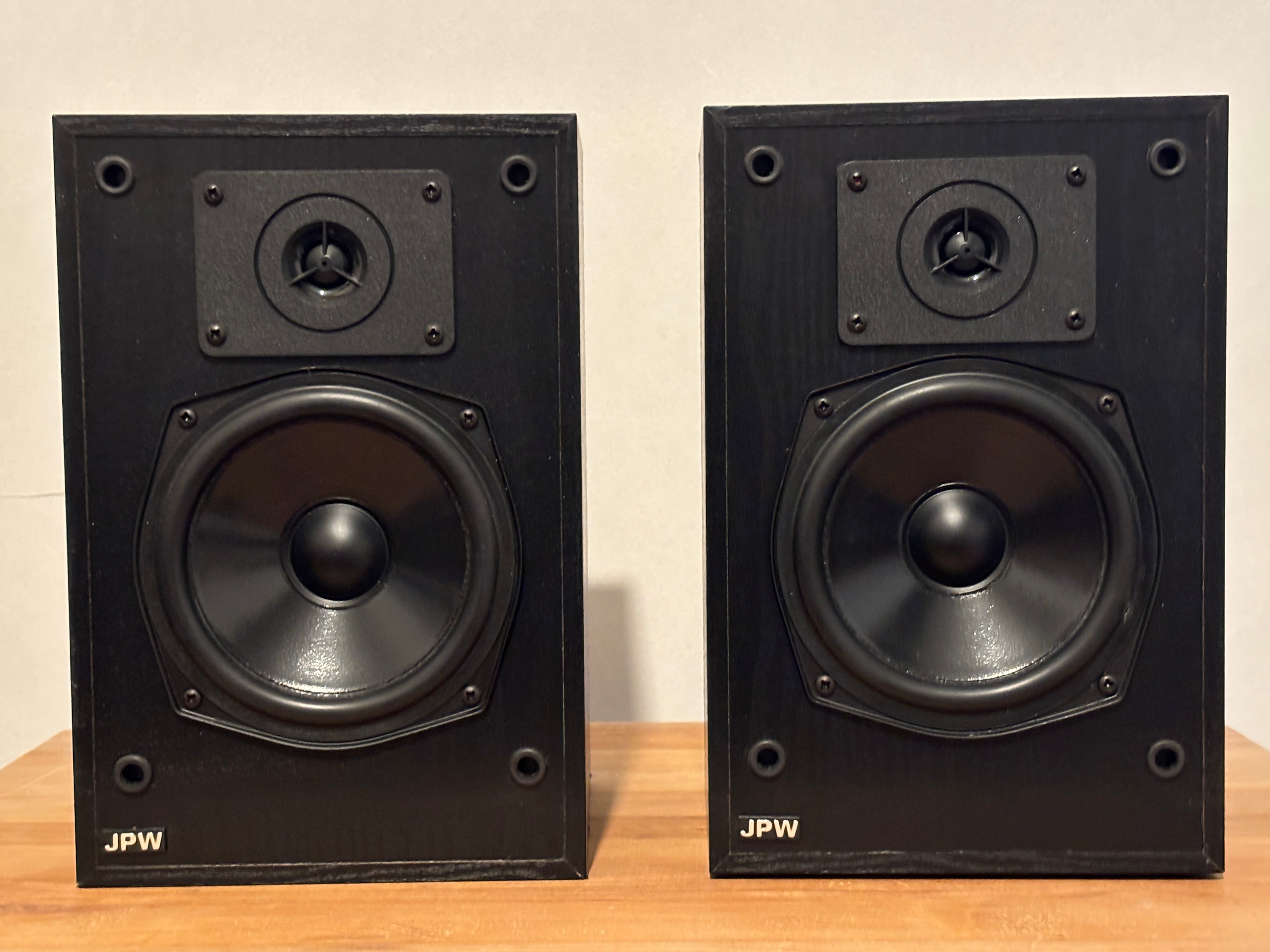 JPW Mini monitor kaiuttimet